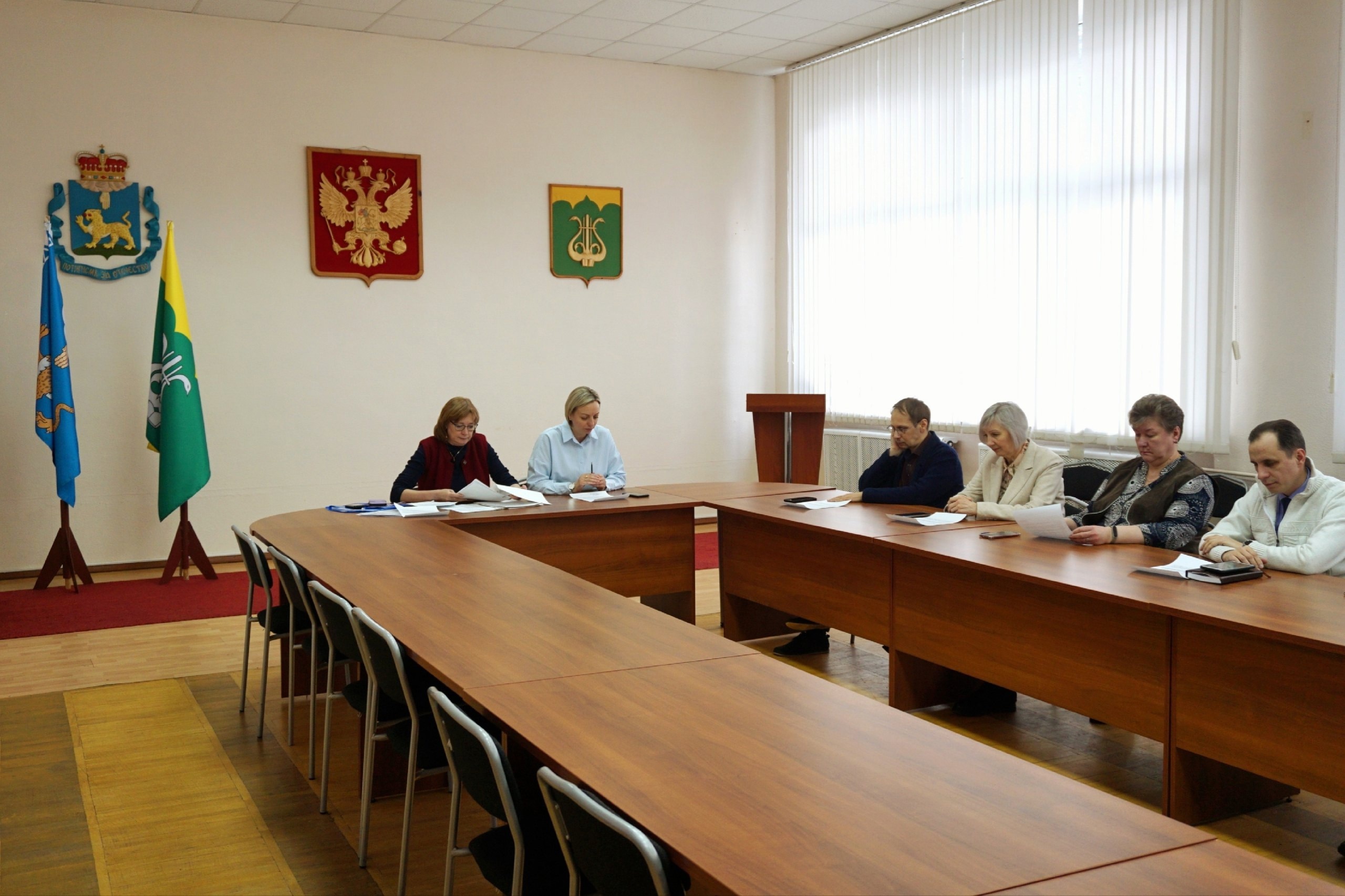 Заседание Комиссии по делам несовершеннолетних и защите их прав.